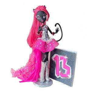 Monster High Catty Noir Original Doll G1 COMPLETE